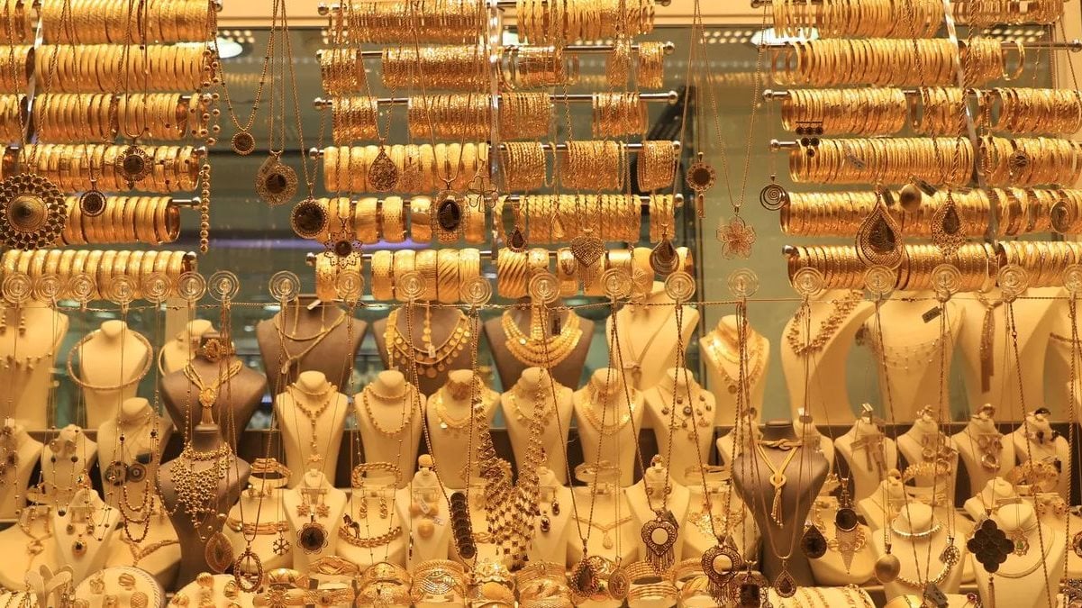 بمنتصف التعاملات.. سعر الذهب اليوم في الصاغة الأحد 27 أكتوبر بالمصنعية وبدون المصنعية في مصر 2 بمنتصف التعاملات.. سعر الذهب اليوم في الصاغة الأحد 27 أكتوبر بالمصنعية وبدون المصنعية في مصر