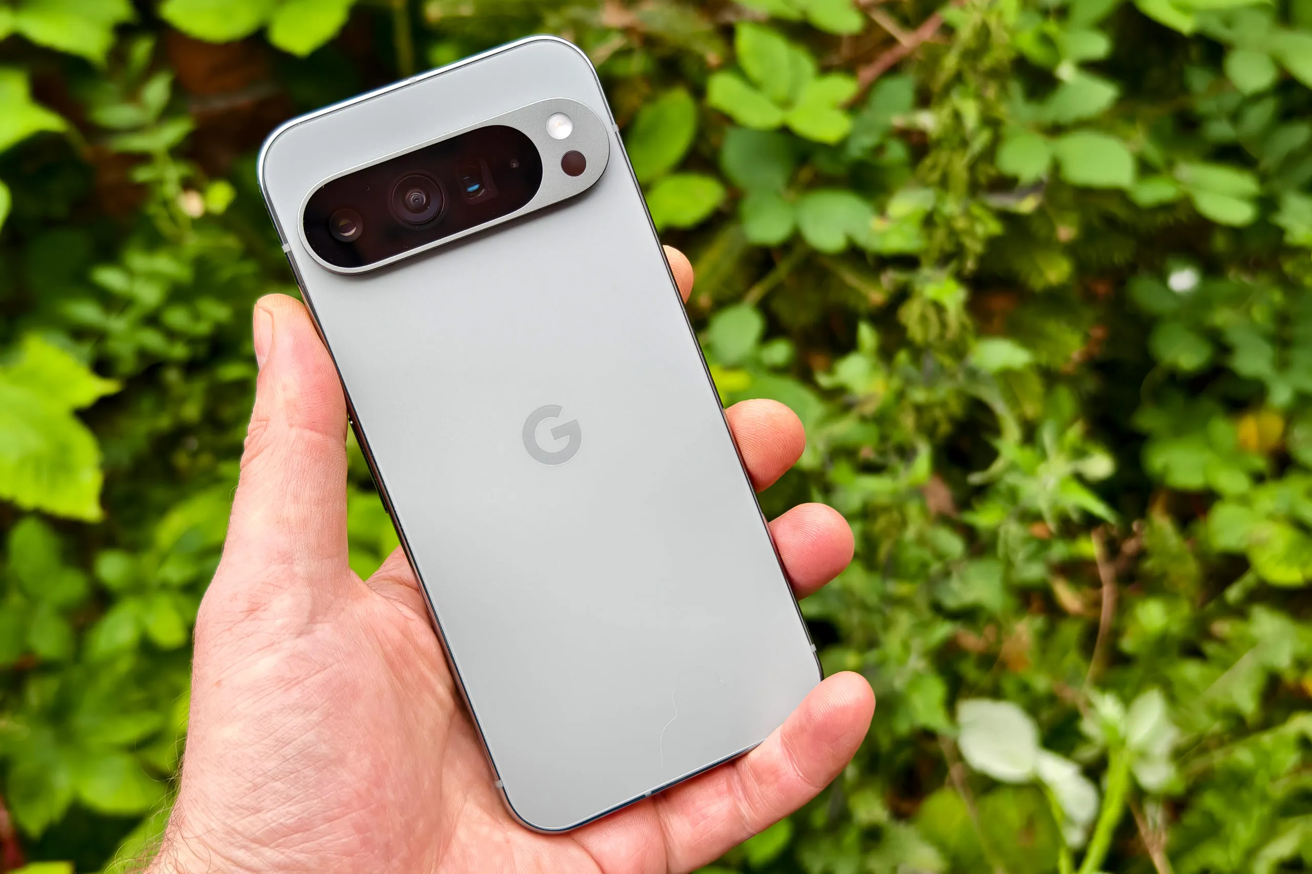 مزود ببطارية 5060 مللي أمبير.. سعر ومواصفات google pixel 9 pro xl 2 مزود ببطارية 5060 مللي أمبير.. سعر ومواصفات google pixel 9 pro xl