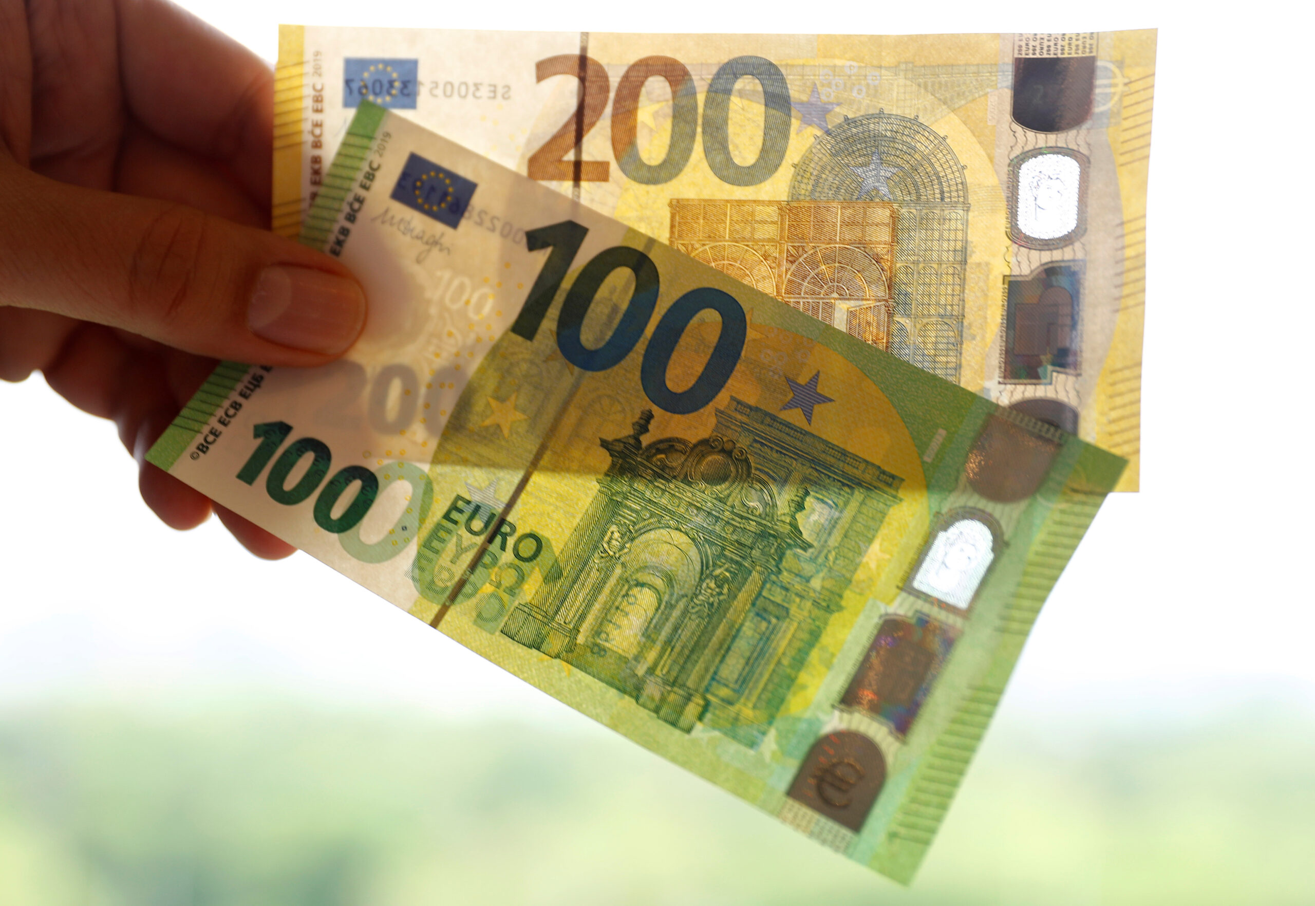 سعر الاورو اليوم الجزائر مقابل الدينار الجزائري الأربعاء 20 نوفمبر 2024 2 سعر الاورو اليوم الجزائر مقابل الدينار الجزائري الأربعاء 20 نوفمبر 2024