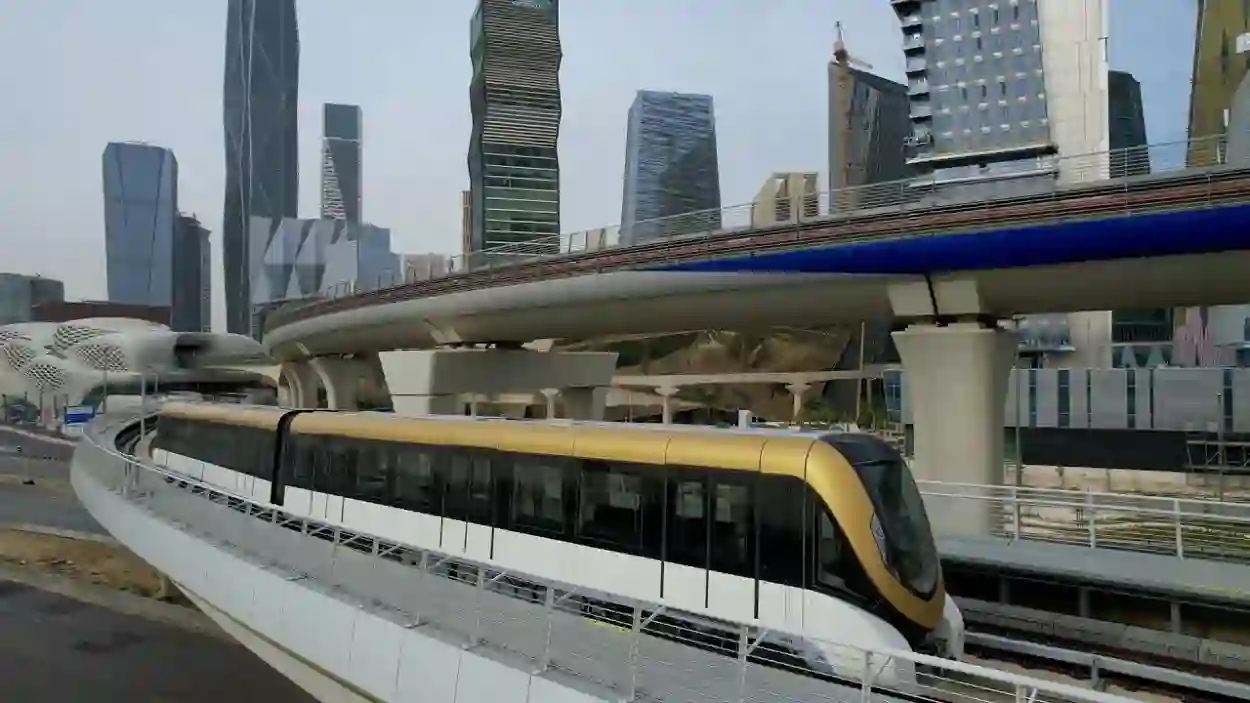 "مكيفة ومزودة بخدمة الإنترنت" أسعار تذاكر مترو الرياض بعد الافتتاح الجديد.. المرحلة الأولى عبر 3 مسارات 2 “مكيفة ومزودة بخدمة الإنترنت” أسعار تذاكر مترو الرياض بعد الافتتاح الجديد.. المرحلة الأولى عبر 3 مسارات