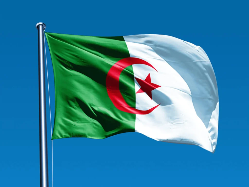 تفاصيل تعديلات قانون التقاعد الجديد في الجزائر 2024 للرجال والنساء 2 تفاصيل تعديلات قانون التقاعد الجديد في الجزائر 2024 للرجال والنساء