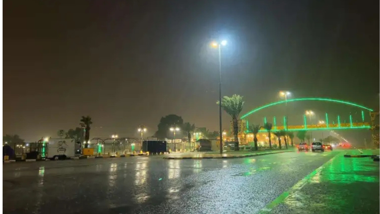 تعطيل حركة المرور في رفحاء وضواحيها.. إنذار أحمر جديد 2 تعطيل حركة المرور في رفحاء وضواحيها.. إنذار أحمر جديد