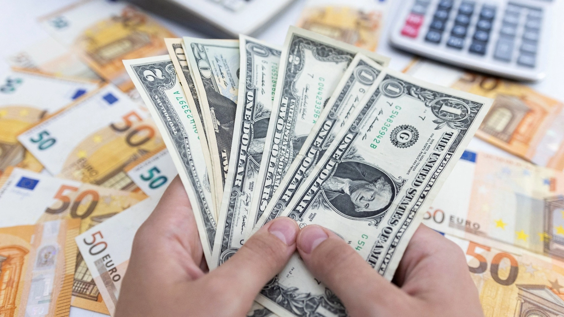 انخفاض سعر 100 دولار في العراق اليوم الاثنين 25 نوفمبر 2024 مقابل الدينار العراقي 2 انخفاض سعر 100 دولار في العراق اليوم الاثنين 25 نوفمبر 2024 مقابل الدينار العراقي