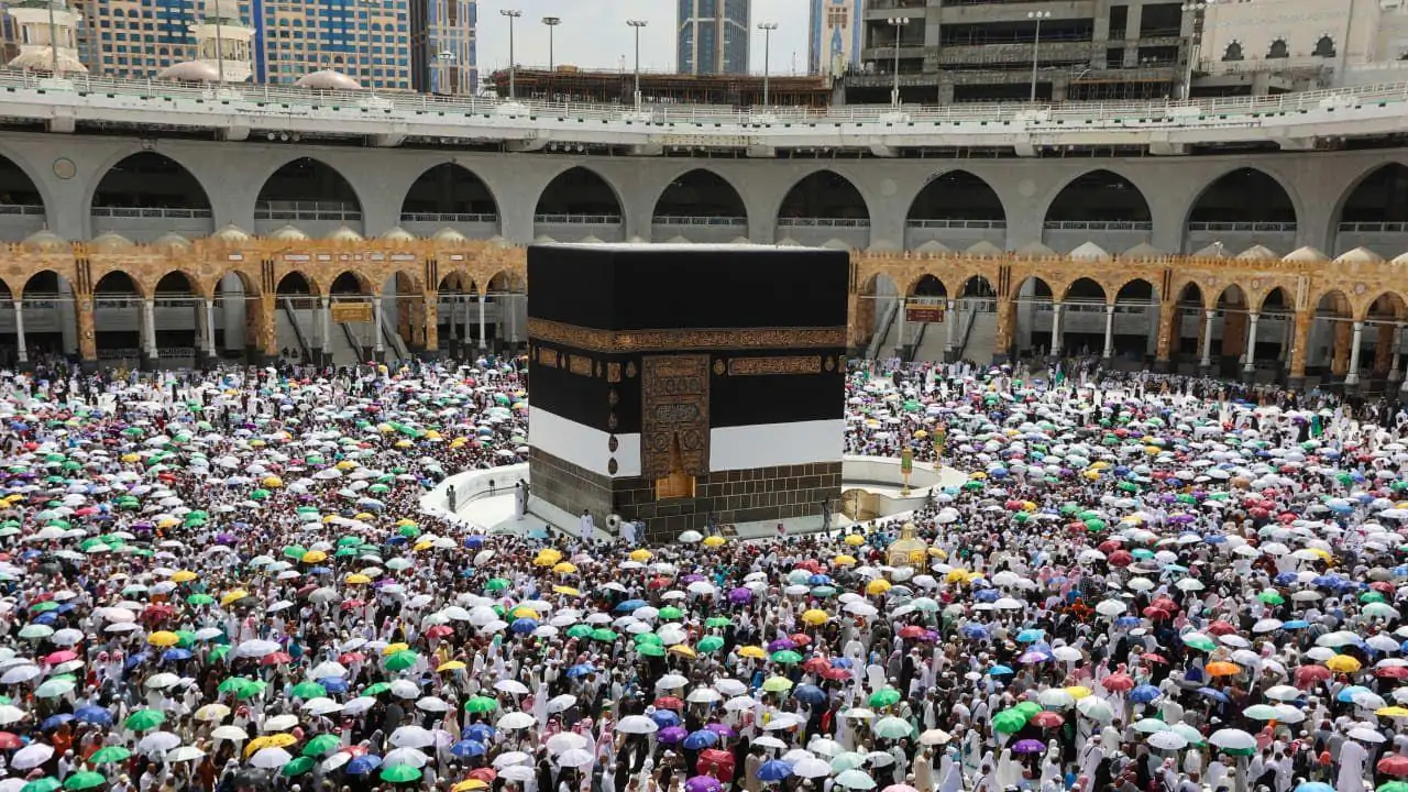 "الحق الفرصة عبر hijjfoundation" شروط الحج السياحي للأفراد 2025 وأسعاره للخمس نجوم والطيران والبري والبحري 2 “الحق الفرصة عبر hijjfoundation” شروط الحج السياحي للأفراد 2025 وأسعاره للخمس نجوم والطيران والبري والبحري