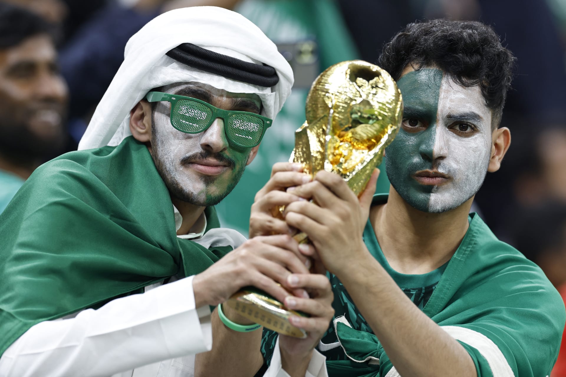 إنجاز غير مسبوق بكرة القدم.. السعودية تحصل على موافقة فيفا لاستضافة كأس العالم 2034 2 إنجاز غير مسبوق بكرة القدم.. السعودية تحصل على موافقة فيفا لاستضافة كأس العالم 2034