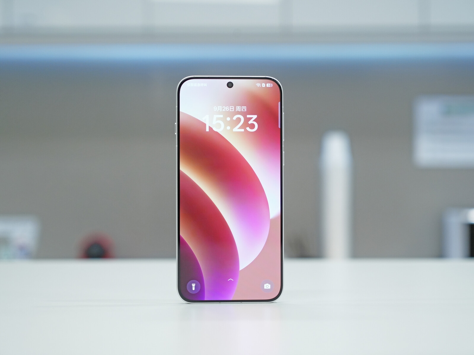 هاتف Oppo Find X8 Pro.. تحدٍ جديد بمواصفات فائقة ومنافسة قوية في عالم الهواتف الذكية بالأسواق العالمية 2 هاتف Oppo Find X8 Pro.. تحدٍ جديد بمواصفات فائقة ومنافسة قوية في عالم الهواتف الذكية بالأسواق العالمية