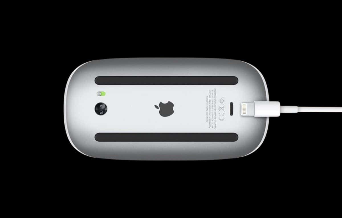 شركة آبل تتخذ قرارًا بإعادة تصميم فأرة Magic Mouse الشهيرة بعد مرور عشر سنوات على إصدارها الأول 2 شركة آبل تتخذ قرارًا بإعادة تصميم فأرة Magic Mouse الشهيرة بعد مرور عشر سنوات على إصدارها الأول