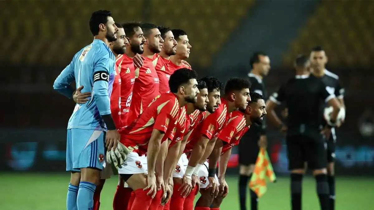 الأهلي المصري يتوج بجائزة أفضل نادٍ أفريقي في حفل جوائز الكاف لعام 2024 متفوقًا على أقرب منافسيه 2 الأهلي المصري يتوج بجائزة أفضل نادٍ أفريقي في حفل جوائز الكاف لعام 2024 متفوقًا على أقرب منافسيه
