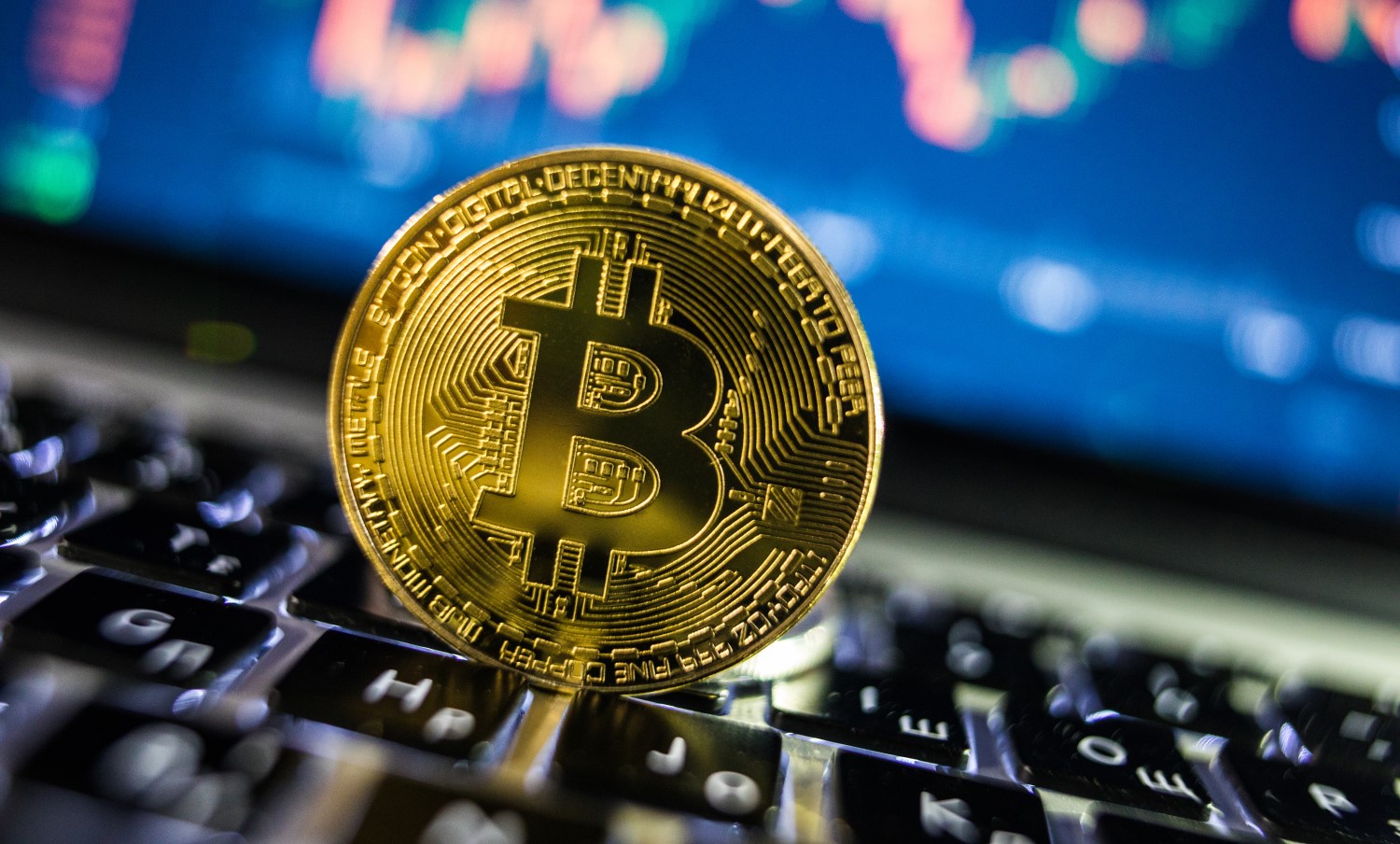 البيتكوين يسجل قفزة جديدة بنسبة 1.37% ويصل إلى 105,681.76 دولار وأسبابها وتوقعات الخبراء للفترة القادمة 2 البيتكوين يسجل قفزة جديدة بنسبة 1.37% ويصل إلى 105,681.76 دولار وأسبابها وتوقعات الخبراء للفترة القادمة