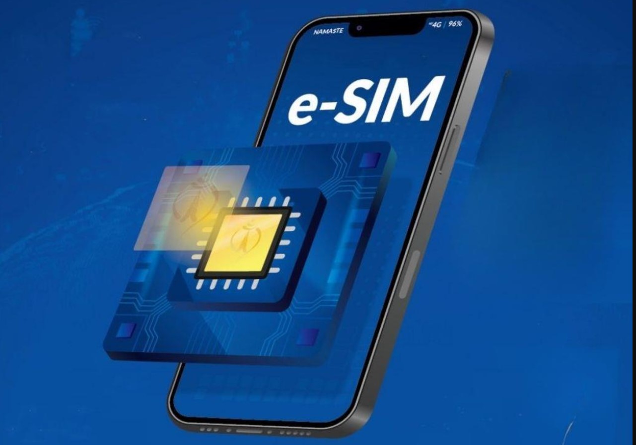 Telecom Egypt.. المصرية للاتصالات توفر الشريحة الإلكترونية eSIM بجميع فروعها لخدمة العملاء في مصر 2 Telecom Egypt.. المصرية للاتصالات توفر الشريحة الإلكترونية eSIM بجميع فروعها لخدمة العملاء في مصر