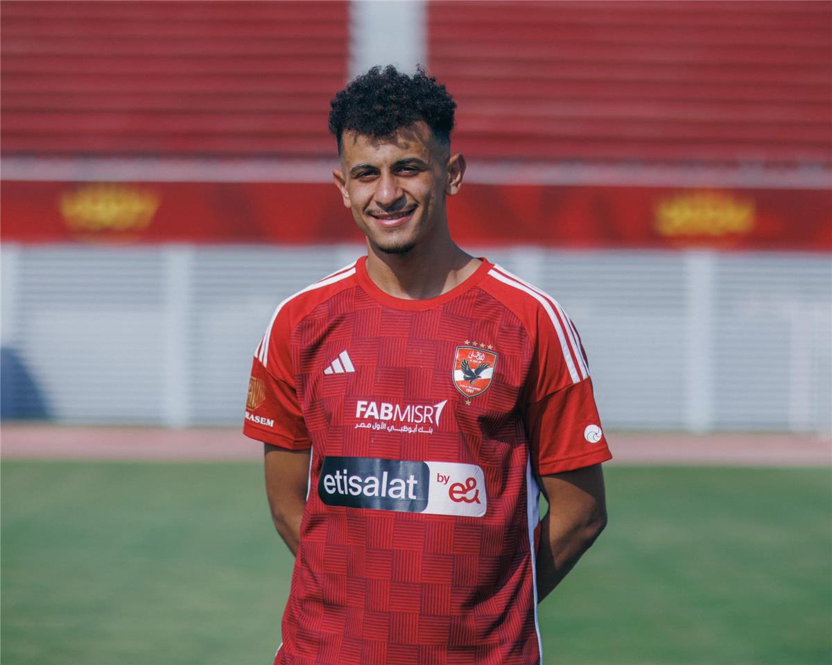 الموقف النهائي للنادي الأهلي بشأن إعارة اللاعب عمر الساعي خلال فترة الانتقالات الشتوية القادمة 2 الموقف النهائي للنادي الأهلي بشأن إعارة اللاعب عمر الساعي خلال فترة الانتقالات الشتوية القادمة