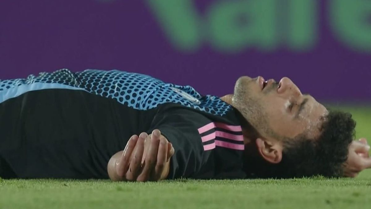 تفاصيل إصابة اللاعب حمدي فتحي وخروجه من مباراة نادي الوكرة ضد الدحيل في بطولة كأس قطر 2 تفاصيل إصابة اللاعب حمدي فتحي وخروجه من مباراة نادي الوكرة ضد الدحيل في بطولة كأس قطر