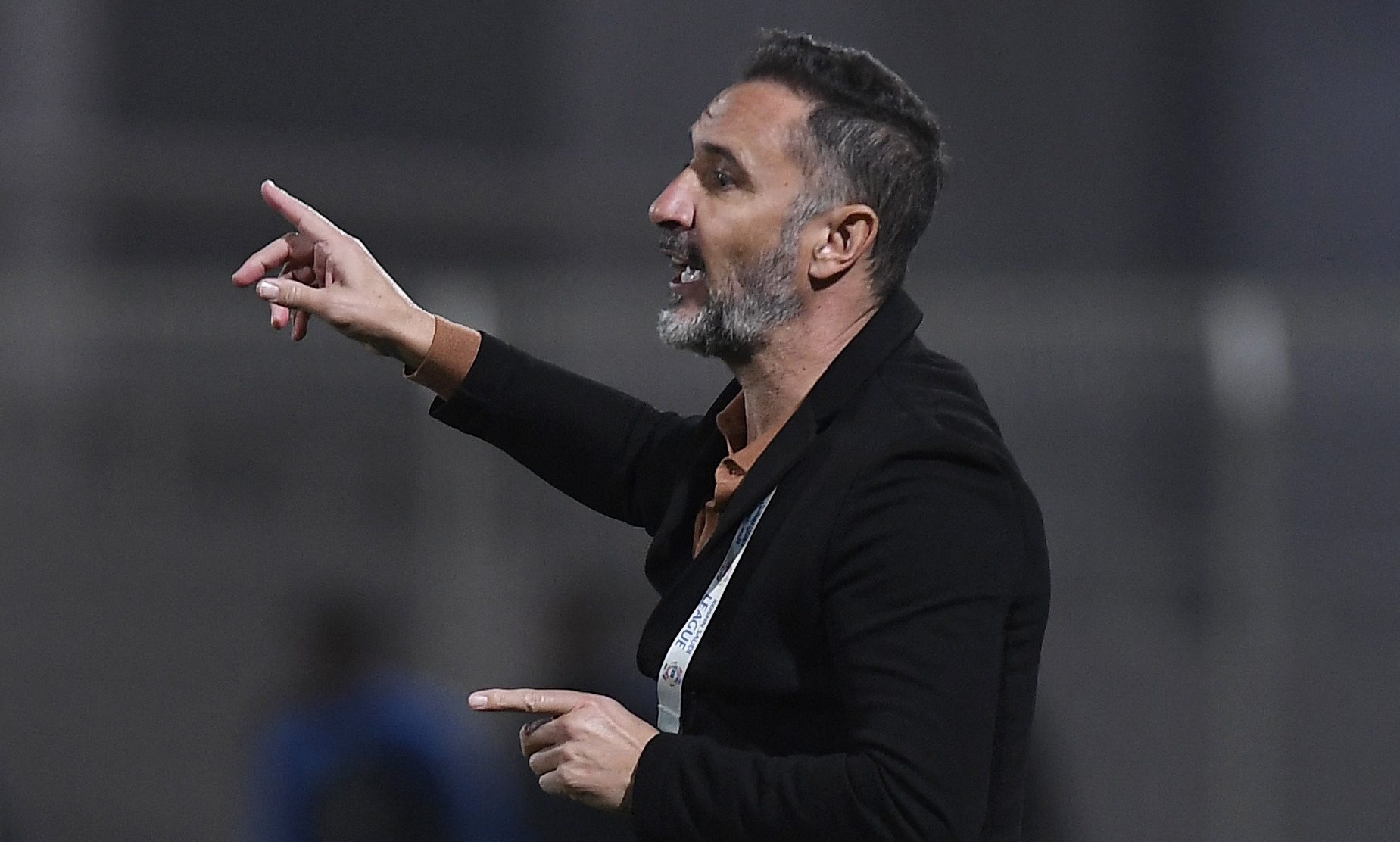 تفاصيل انتقال بيريرا من الدوري السعودي إلى وولفرهامبتون الإنجليزي.. كواليس الصفقة والاتفاق النهائي بين اللاعب والنادي 2 تفاصيل انتقال بيريرا من الدوري السعودي إلى وولفرهامبتون الإنجليزي.. كواليس الصفقة والاتفاق النهائي بين اللاعب والنادي