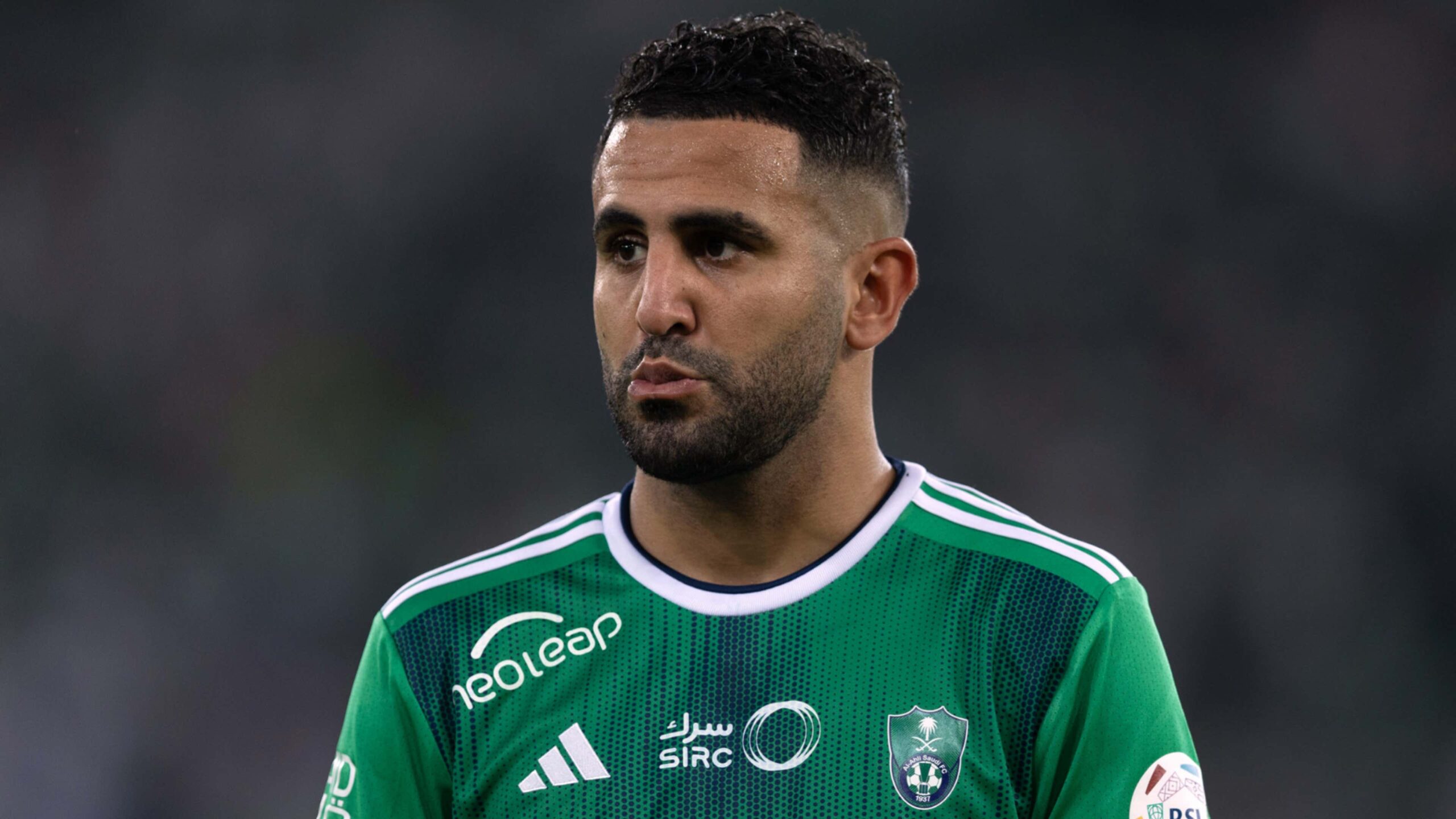 رياض محرز يرد على الانتقادات.. لست ميسي ولكن لدي بصمتي الخاصة "Riyad Mahrez" 2 رياض محرز يرد على الانتقادات.. لست ميسي ولكن لدي بصمتي الخاصة “Riyad Mahrez”