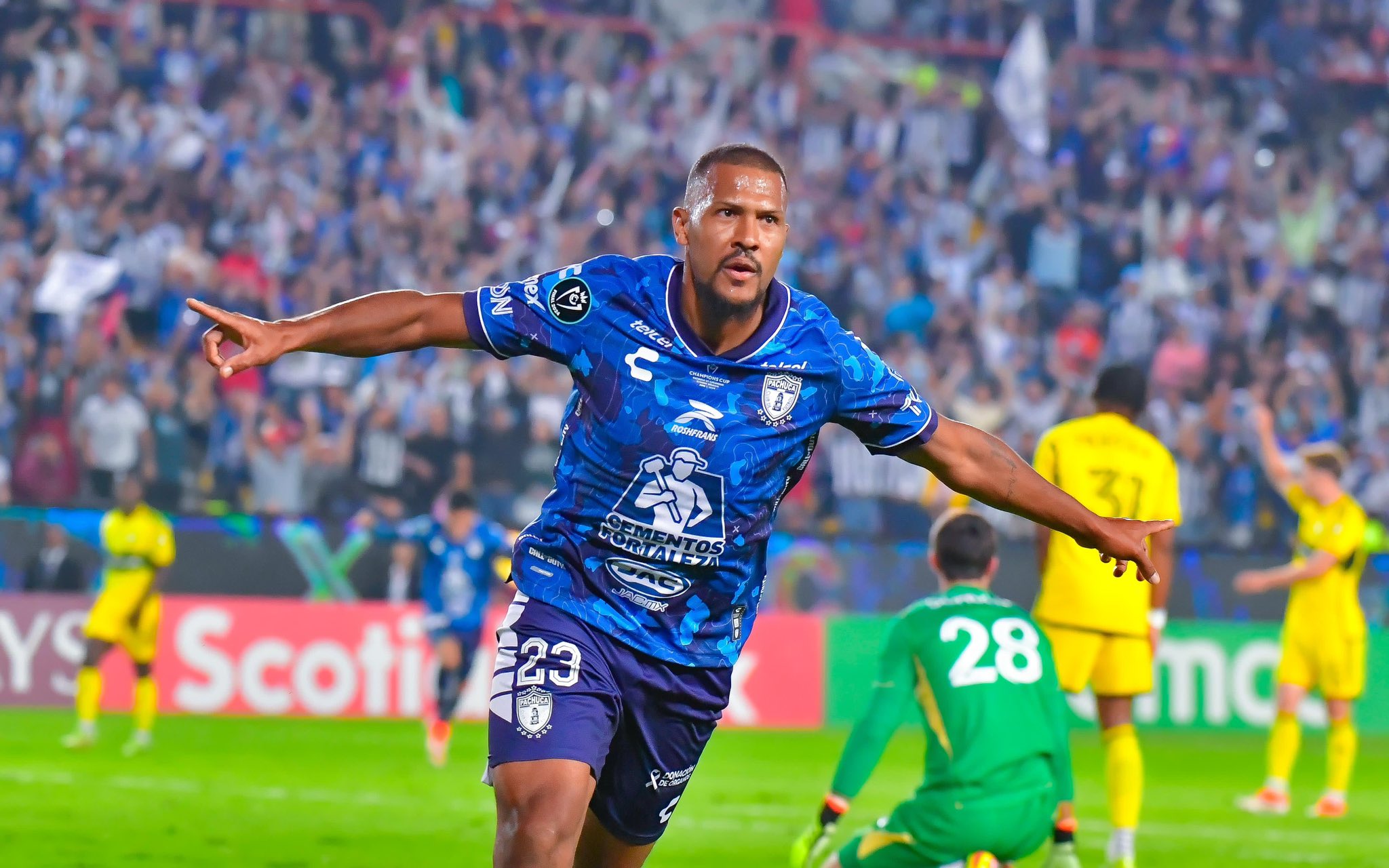 لاعب نادي باتشوكا يؤكد صعوبة مواجهة الأهلي المصري ويعبر عن سعادته بالتأهل وفوزه في ديربي الأمريكتين 2 لاعب نادي باتشوكا يؤكد صعوبة مواجهة الأهلي المصري ويعبر عن سعادته بالتأهل وفوزه في ديربي الأمريكتين
