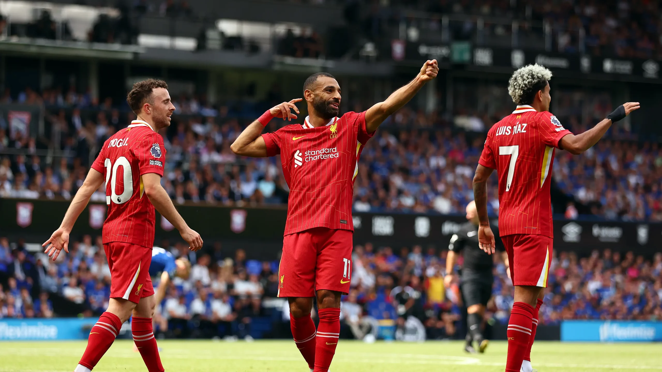 محمد صلاح يتصدر قائمة ضحايا كبار إنجلترا بعد مانشستر سيتي في الدوري الإنجليزي 2 محمد صلاح يتصدر قائمة ضحايا كبار إنجلترا بعد مانشستر سيتي في الدوري الإنجليزي