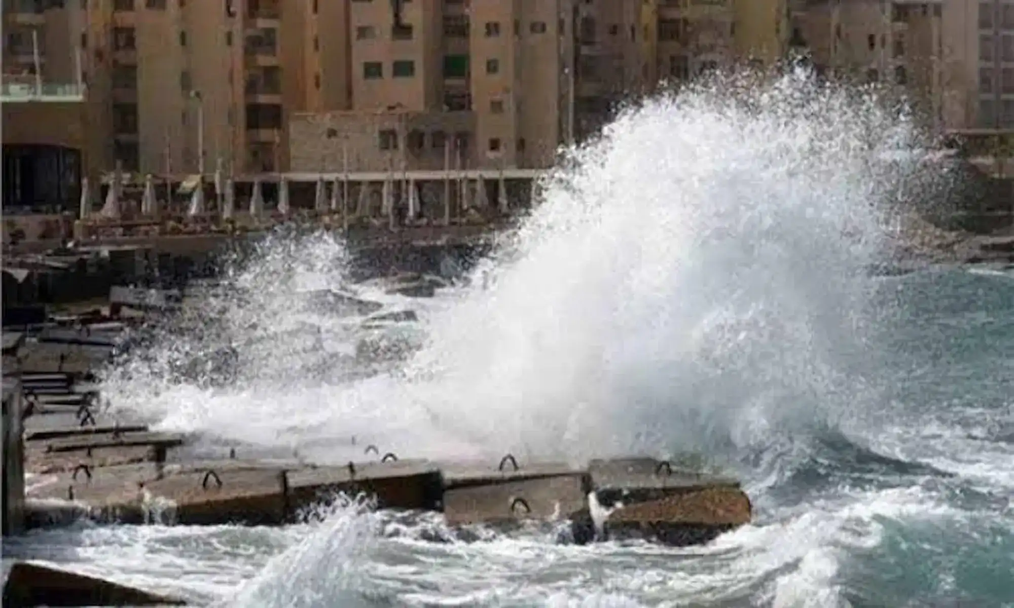 احترس ثلاث نوات تضرب الإسكندرية خلال شهر رمضان 2 احترس ثلاث نوات تضرب الإسكندرية خلال شهر رمضان