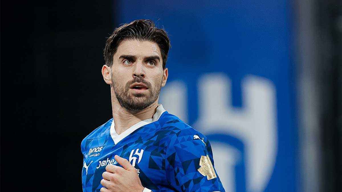 عاجل تفاصيل إصابة روبن نيفيز في مران الهلال قبل مباراة ضمك 2 عاجل تفاصيل إصابة روبن نيفيز في مران الهلال قبل مباراة ضمك
