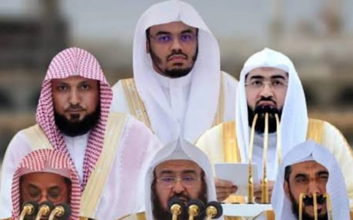 السديس والدوسري.. جدول أئمة الحرم المكي لصلاتي التراويح والتهجد 1446 - 2025 للعشر الأواخر 2 السديس والدوسري.. جدول أئمة الحرم المكي لصلاتي التراويح والتهجد 1446 – 2025 للعشر الأواخر