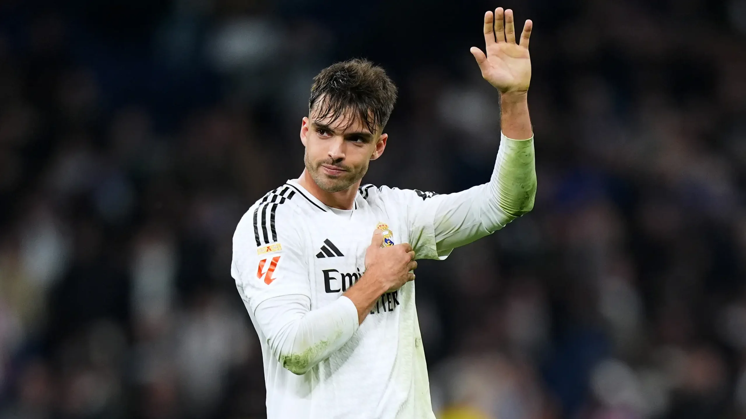 ريال مدريد يُسرع خطواته لتجديد عقل راؤول أسينسيو بعد تألقه مع الفريق الأول 2 ريال مدريد يُسرع خطواته لتجديد عقل راؤول أسينسيو بعد تألقه مع الفريق الأول