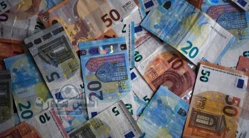 إرتفاع كبير . سعر 100 يورو بالدينار الجزائري في السوق السوداء بورصة السكوار اليوم