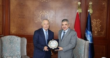 اجتماع استراتيجي بين أسامة ربيع وأبو ريدة تحضيرا لكأس الأمم تحت 20 عامًا 2 اجتماع استراتيجي بين أسامة ربيع وأبو ريدة تحضيرا لكأس الأمم تحت 20 عامًا