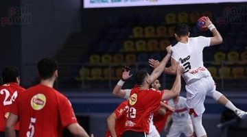 الأهلي يتوج بكأس مصر بعد فوزه على الزمالك 21 18 في نهائي كرة اليد