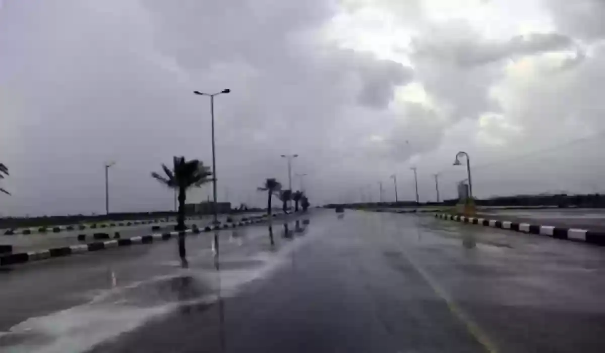 التوقعات الجوية أمطار خفيفة وأتربة في سماء الرياض 2 التوقعات الجوية أمطار خفيفة وأتربة في سماء الرياض