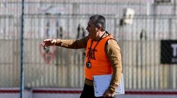 بيسيرو الانسحاب من اجتماع الإدارة وتأثيره على موقفه مع الزمالك