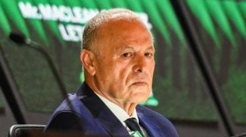 توفيق السيد دعوة لأبو ريدة لدعم الحكام المصريين في الساحة العالمية