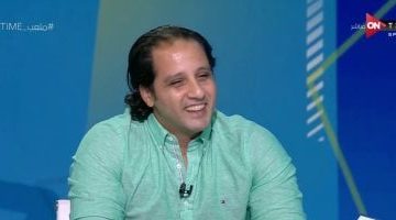 حسن مصطفى التحديات الجديدة في الأهلي بسبب تفاوت الرواتب والصعوبات في تغيير الكولر