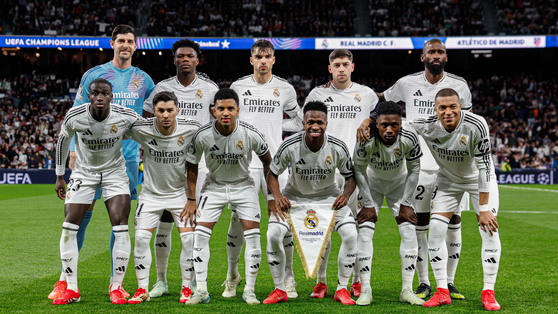 ريال مدريد يستثمر 100 مليون يورو لتعزيز صفوفه في الصيف 2 ريال مدريد يستثمر 100 مليون يورو لتعزيز صفوفه في الصيف
