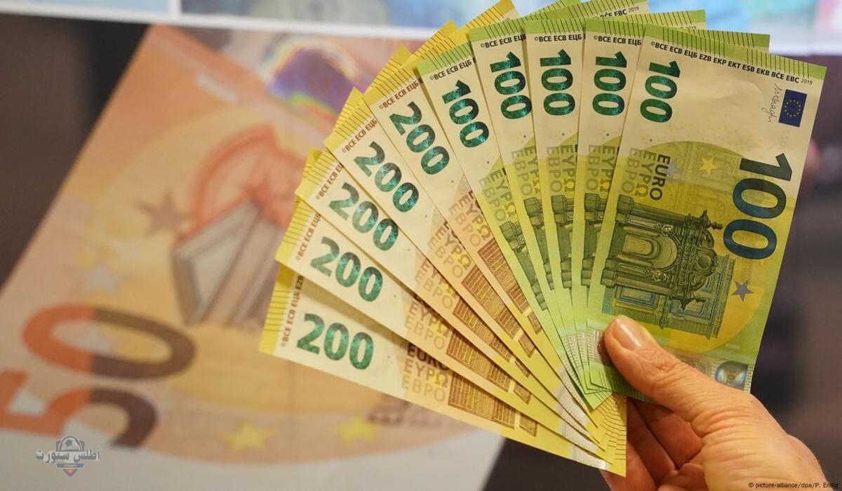 طار في العالي سعر 100 يورو بالدينار الجزائري في السوق السوداء والرسمية وبورصة السكوار اليوم 2 طار في العالي سعر 100 يورو بالدينار الجزائري في السوق السوداء والرسمية وبورصة السكوار اليوم
