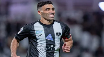 عبد الرزاق حمد الله يلاحق السومة برقم قياسي مدهش
