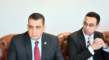 عمر الحداد يدشن حمام سباحة نصف أولمبي جديد في مركز الجزيرة
