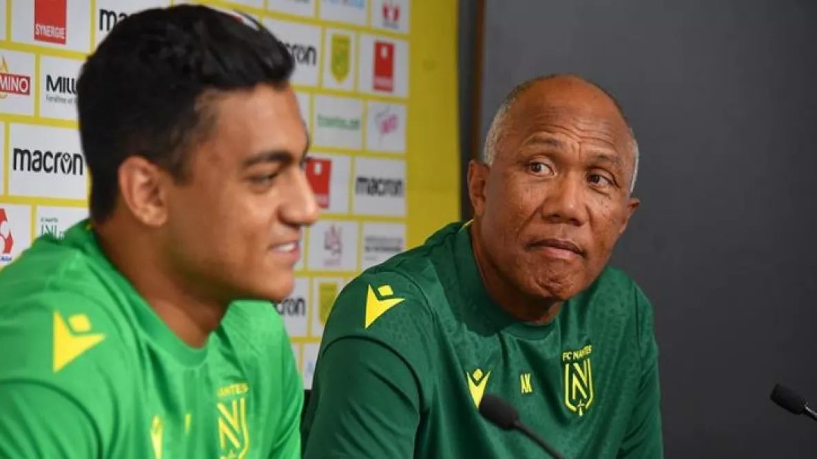 بسبب مصطفي محمد رحيل المدير الفني أنطوان كومبواري عن نانت 2 بسبب مصطفي محمد رحيل المدير الفني أنطوان كومبواري عن نانت