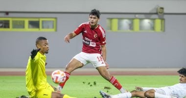 الأهلي يتفاوض مع وكيل كريستو لتحديد مستقبل اللاعب بعد رد الصفاقسي 2 الأهلي يتفاوض مع وكيل كريستو لتحديد مستقبل اللاعب بعد رد الصفاقسي