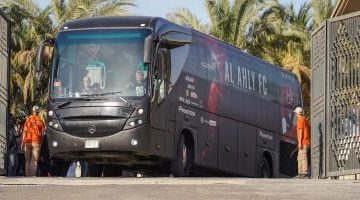 الأهلي يواجه البنك في قمة الدوري على استاد القاهرة