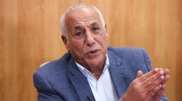حسين لبيب يعود إلى القاهرة بعد علاج في فرنسا