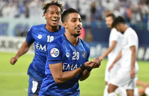 مبلغ خرافي.. راتب سالم الدوسري مع الهلال 2 مبلغ خرافي.. راتب سالم الدوسري مع الهلال