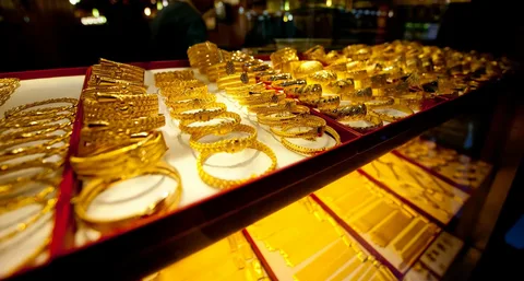 هل حان وقت الاستثمار .. سعر الذهب اليوم الأربعاء 21-5-2025 2 هل حان وقت الاستثمار .. سعر الذهب اليوم الأربعاء 21-5-2025