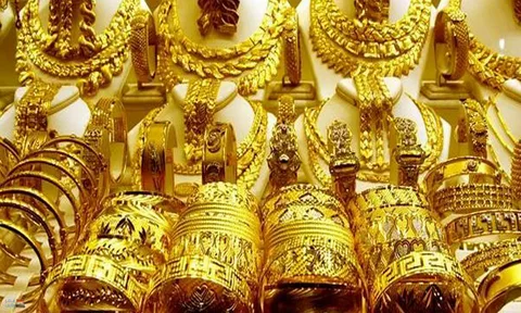 قفزة تاريخية.. سعر الذهب في العراق يسجل ارتفاعًا غير مسبوق في الأسواق المحلية اليوم 2 قفزة تاريخية.. سعر الذهب في العراق يسجل ارتفاعًا غير مسبوق في الأسواق المحلية اليوم