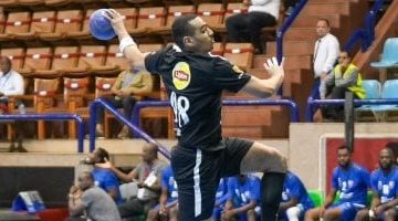 كاستيلو يتألق كأفضل لاعب في مباراة الأهلي ضد كينشاسا بالبطولة الإفريقية لكرة اليد