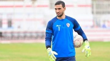 لحظة حاسمة خطأ قاتل لعواد يمنح بيراميدز التفوق على الزمالك