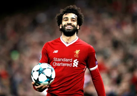 محمد صلاح يتألق في تشكيل الموسم للدوريات الكبري في أوروبا 2 محمد صلاح يتألق في تشكيل الموسم للدوريات الكبري في أوروبا