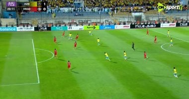 مودرن سبورت يحقق انتصاراً حاسماً على الإسماعيلي 2-1 ويعقد موقف الدراويش في البطولة. 2 مودرن سبورت يحقق انتصاراً حاسماً على الإسماعيلي 2-1 ويعقد موقف الدراويش في البطولة.