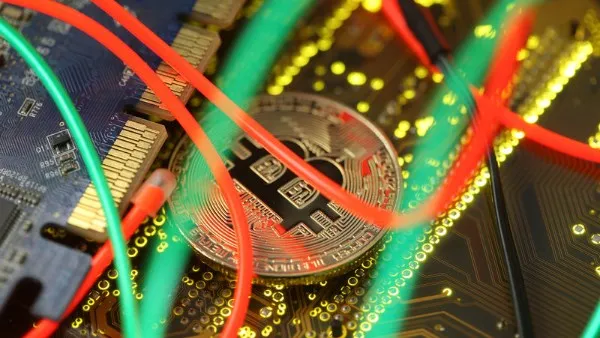 "بيتكوين" ترتد فوق 80 ألف دولار مع انتعاش الأسهم الآسيوية