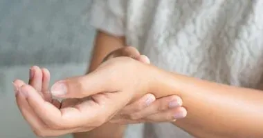 علامات مبكرة لالتهاب المفاصل يجب الانتباه إليها
