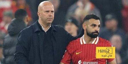 تعليق سلوت على مقارنة محمد صلاح بـ ميسي ورونالدو - شبكة أطلس سبورت