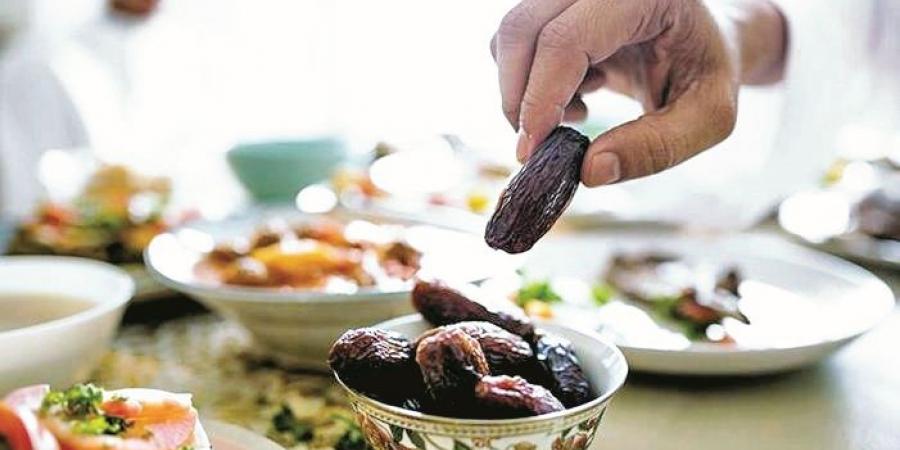 كيف تجعل صيام رمضان فرصة لخسارة الوزن الزائد؟ - شبكة أطلس سبورت